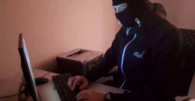 Uwaga na oszustwa inwestycyjne - coraz więcej poszkodowanych